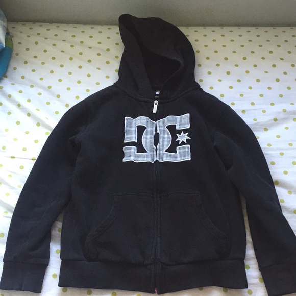 dc sweater